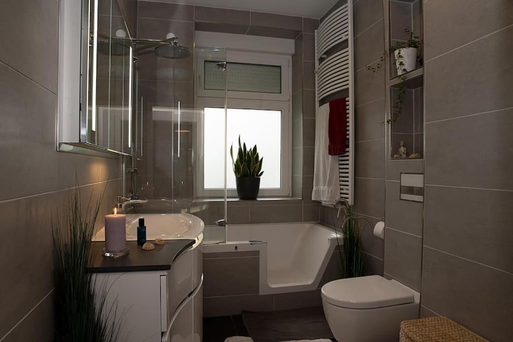 Apartment Md-7 Lutherstrasse 15 - Luxus-wasserbett-smarttv-terrasse-2schlafzimmer Magdeburg