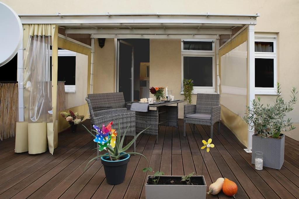Apartment Md-7 Lutherstrasse 15 - Luxus-wasserbett-smarttv-terrasse-2schlafzimmer Magdeburg